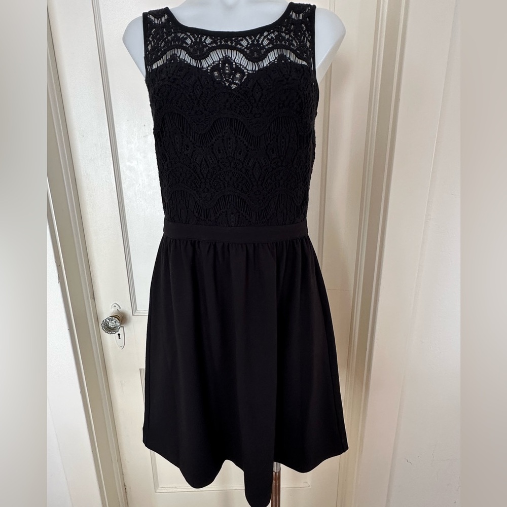 Women’s Lily Pulitzer Black Lace Cotton Cocktail Dress Size Medium Gorgeous